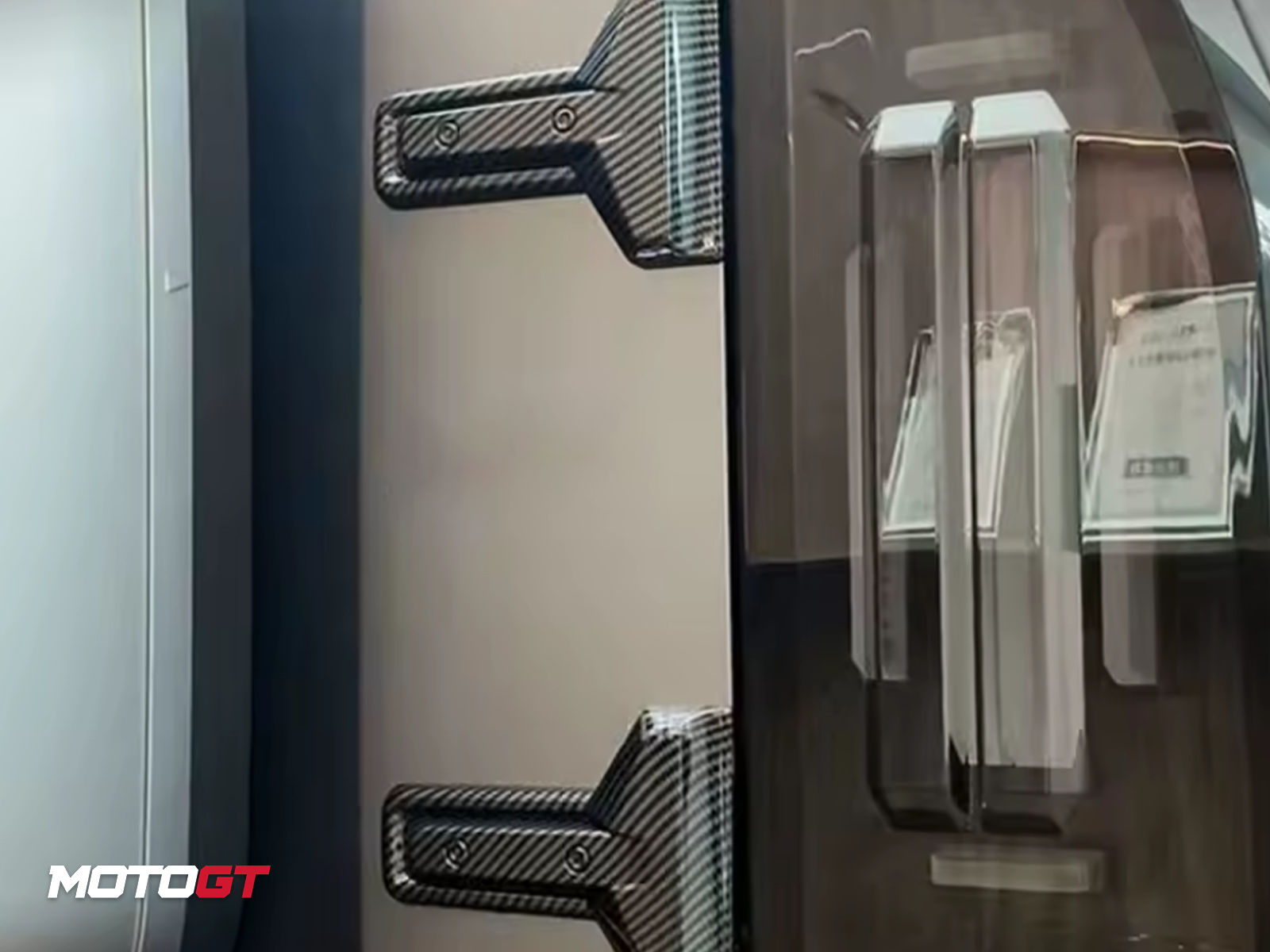 غطاء مفصل الباب الخلفي لسيارة جيتور تي 2 — 4